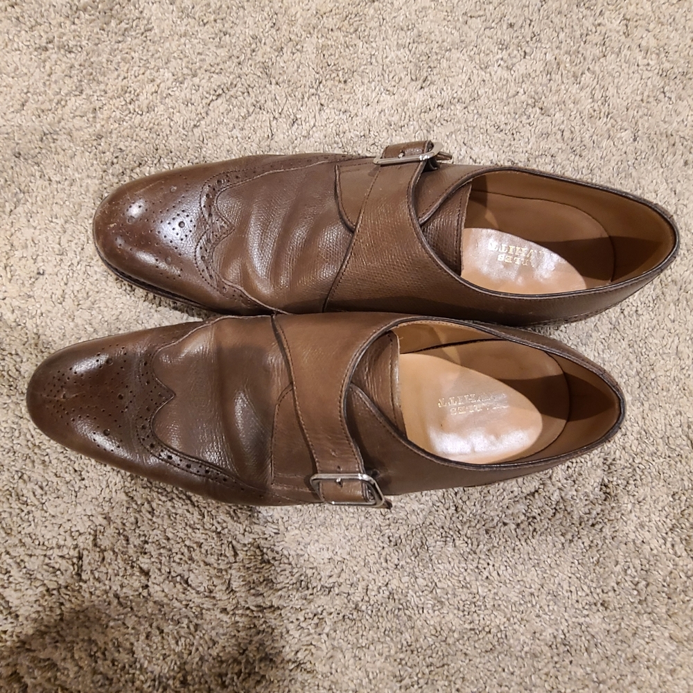 Men's dress shoes